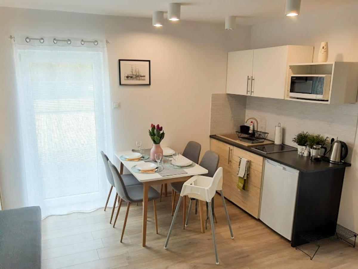 Blekit Apartamenty Przy Jastrzebiej Mieroszyno المظهر الخارجي الصورة