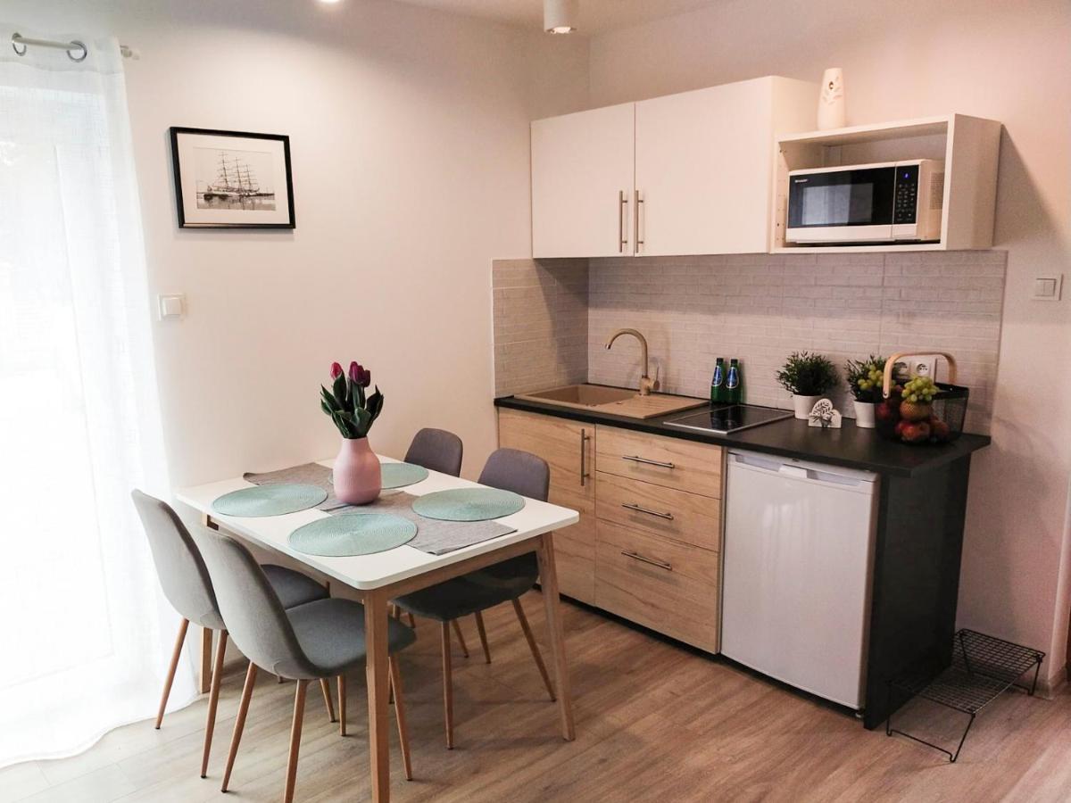 Blekit Apartamenty Przy Jastrzebiej Mieroszyno المظهر الخارجي الصورة