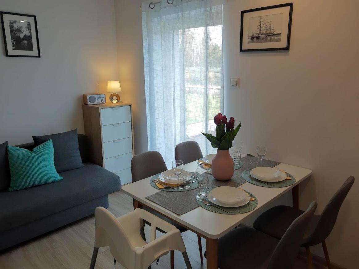 Blekit Apartamenty Przy Jastrzebiej Mieroszyno المظهر الخارجي الصورة